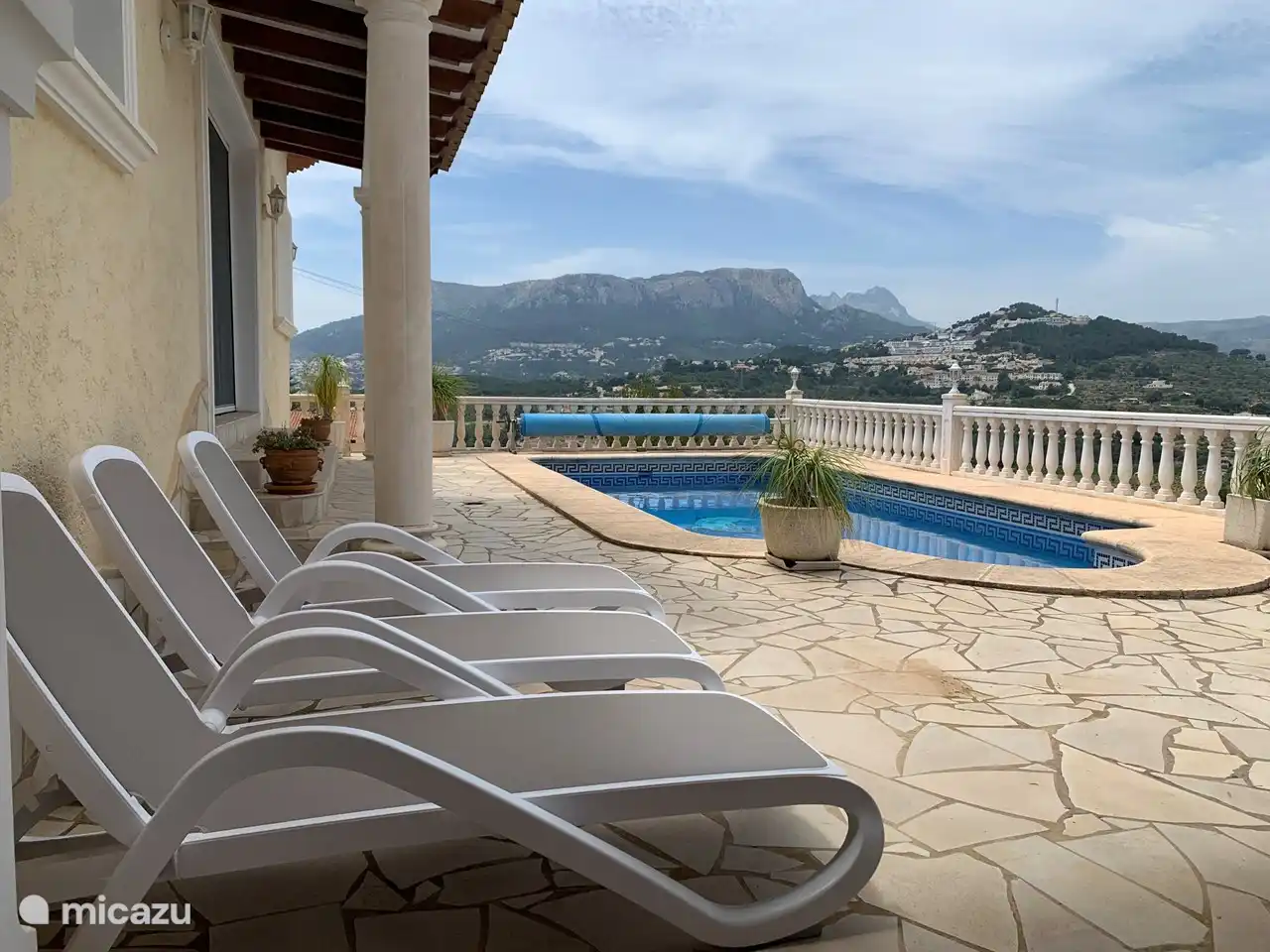 Ausreichend Sonnenliegen vorhanden