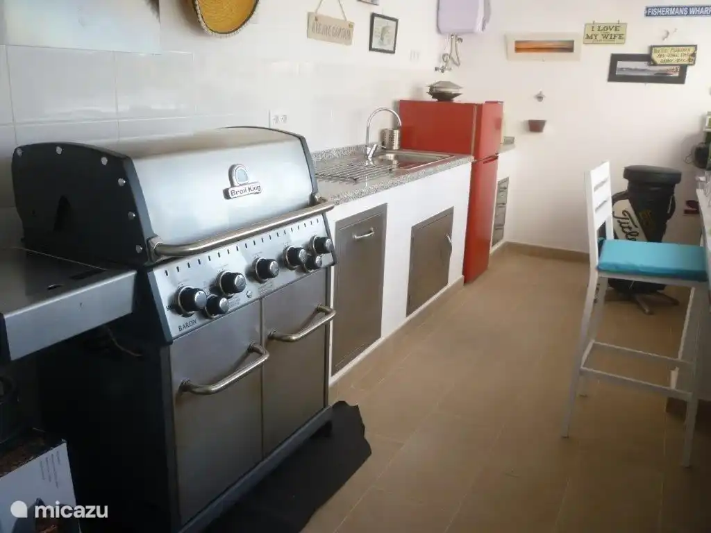 Sommerküche mit Grill