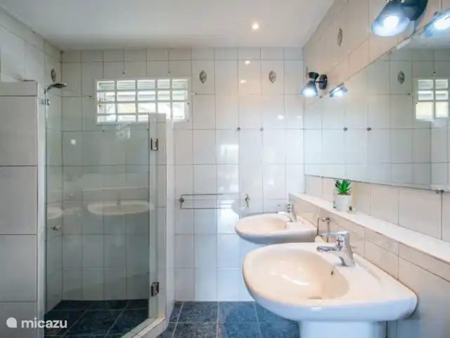 Casa Montebello | Curaçao, Curaçao-Centre, Piscadera - bungalow Salle de bains