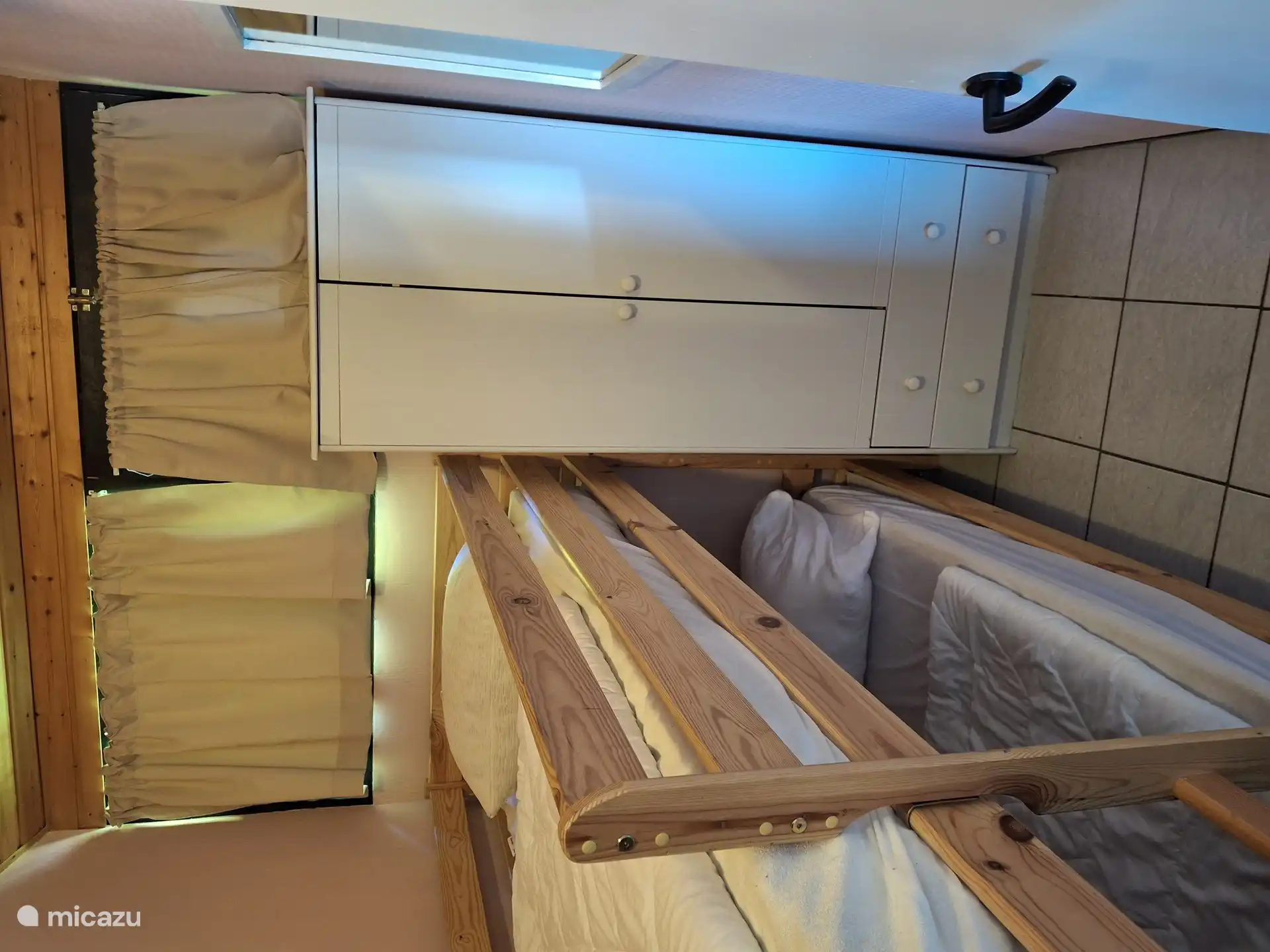 2º dormitorio con literas de 90 x 200