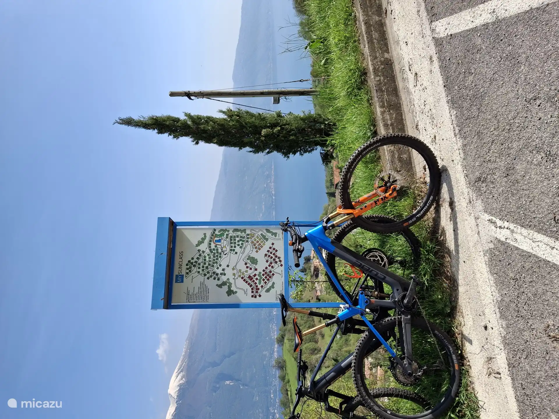 Se pueden alquilar bicicletas de montaña y eléctricas en Stefano Bartoli en Tignale 