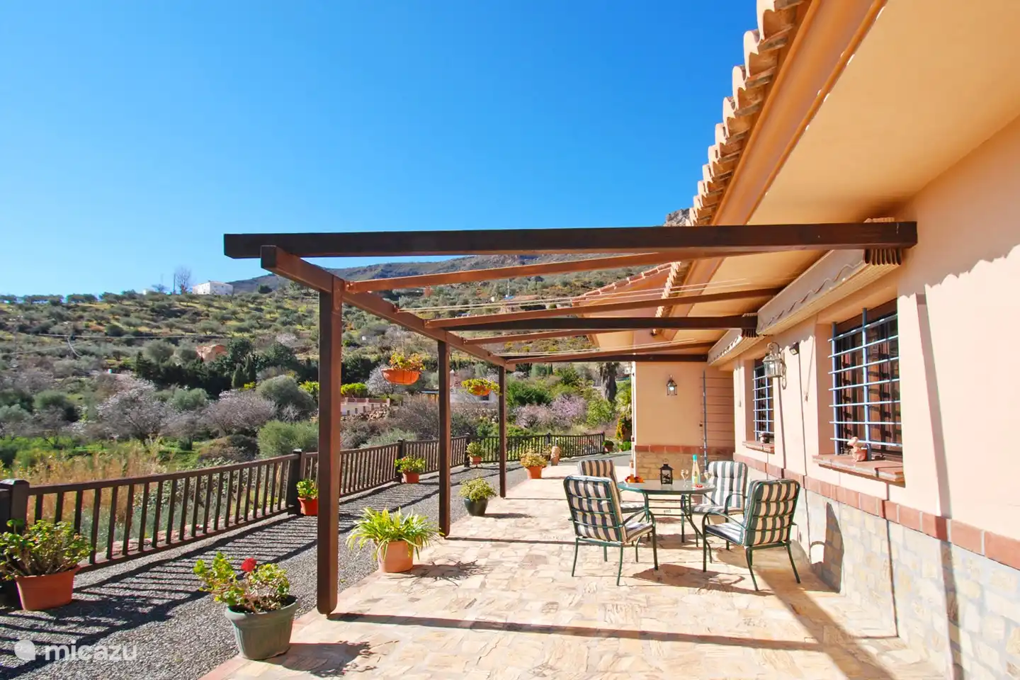 This terrace can also be covered with an awning.