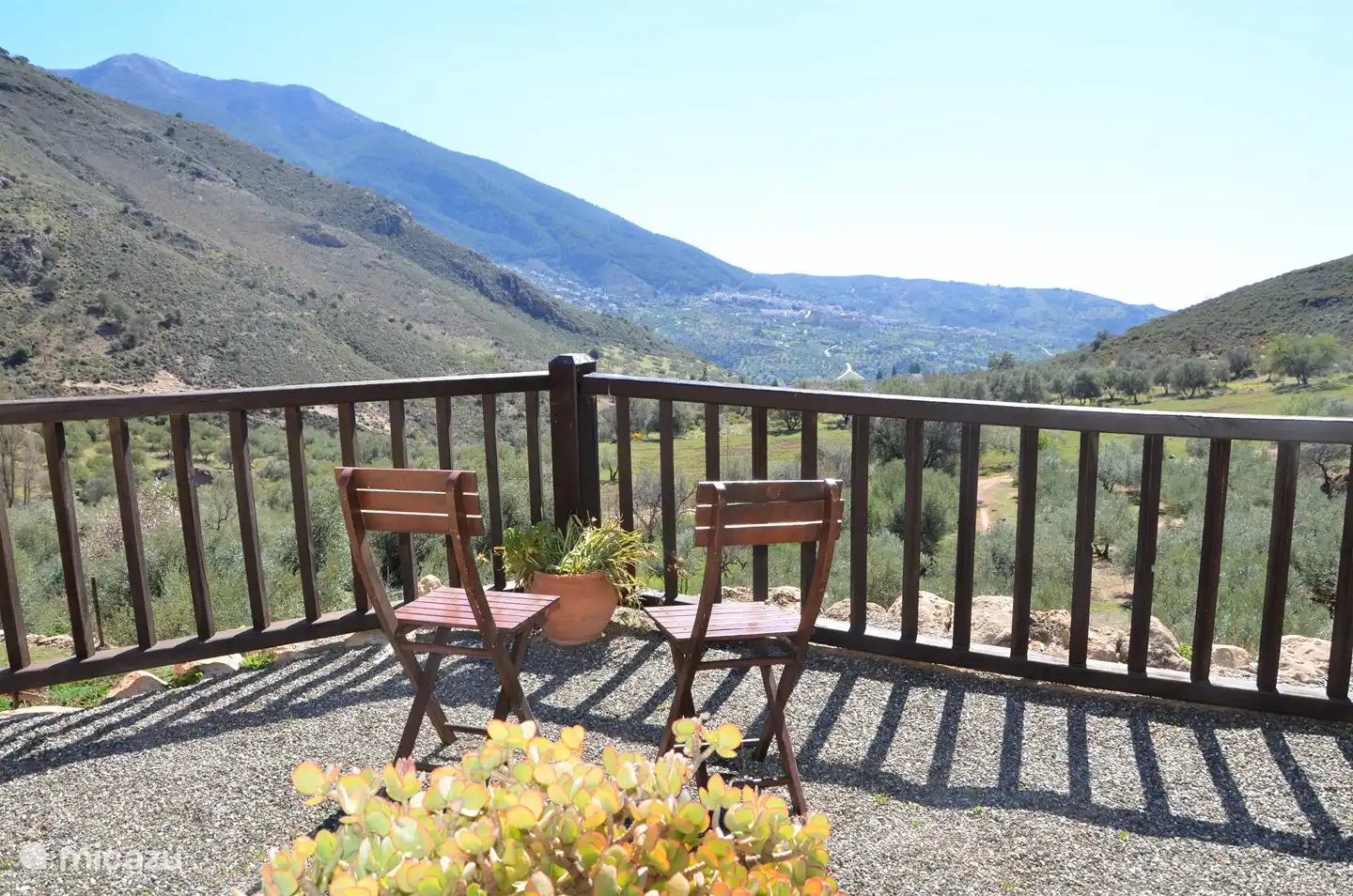 The view over the valley brings peace and makes our guests happy.