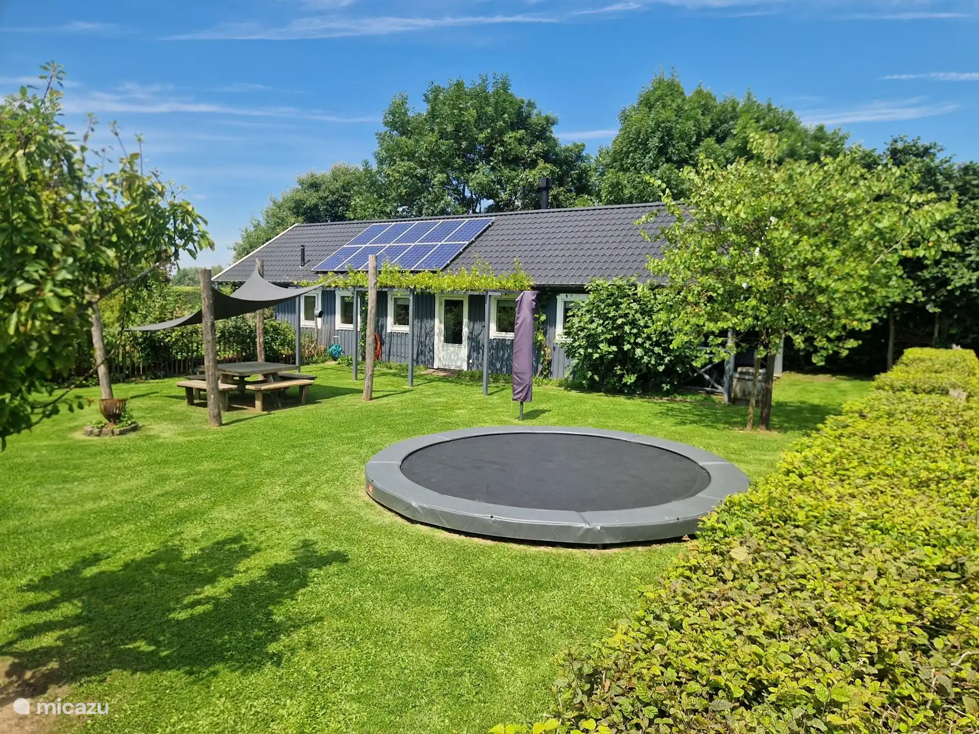 Der Liebling unserer kleinen Gäste: das Trampolin!