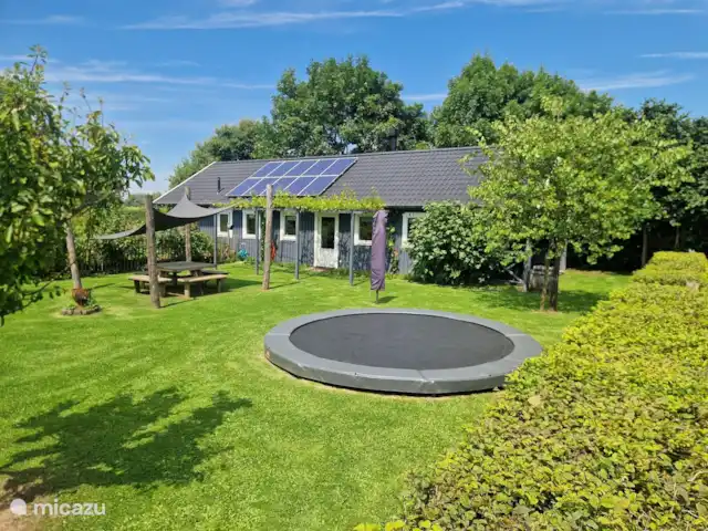 Het Griet en Países Bajos, Güeldres, Doesburg - casa vacacional El favorito de nuestros jóvenes huéspedes: ¡la cama elástica!