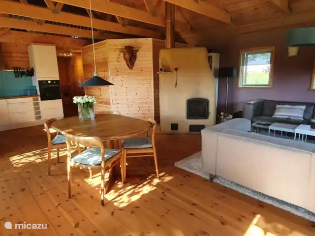 Het Griet en Países Bajos, Güeldres, Doesburg - casa vacacional La mesa ahora ha sido reemplazada por una redonda con 5 sillas cómodas.