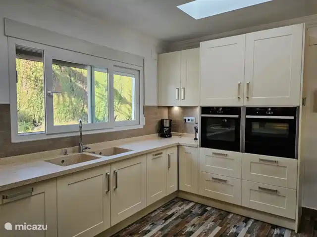 La Quimera Jávea huren in Spanje, Costa Blanca, Jávea - villa Keuken van alle gemakken voorzien.