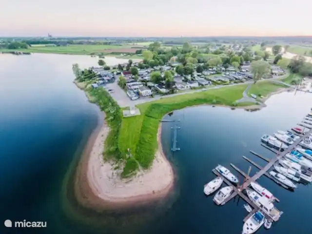 LuxChalet VAJU Lathum meer & zwembad huren in Nederland, Gelderland, Lathum - chalet Parkzicht