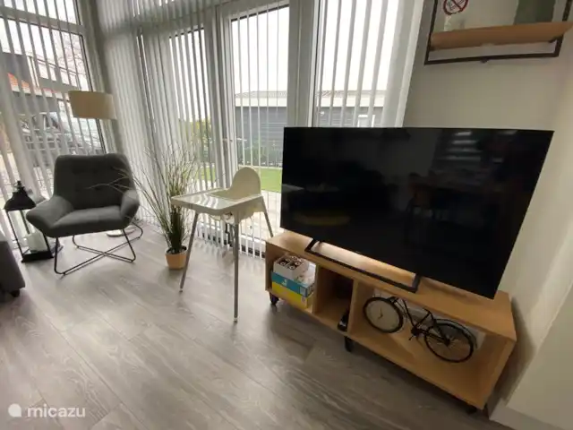 LuxChalet VAJU Lathum meer & zwembad huren in Nederland, Gelderland, Lathum - chalet Woonkamer