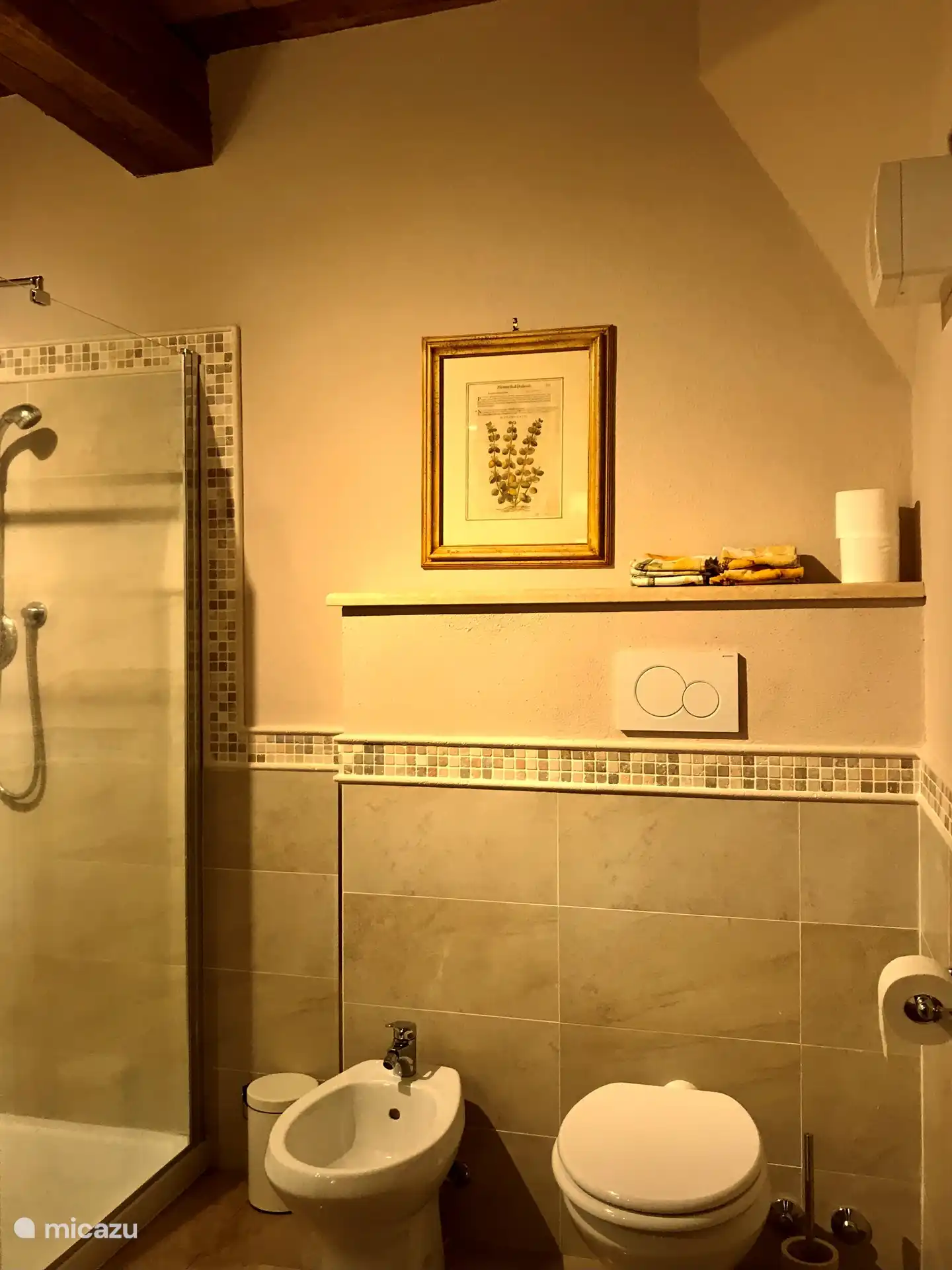 Baño privado del dormitorio 1