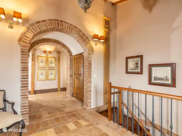 Casa dei Fiore/Montalcino/d’Orcia | Italie, Toscane, Buonconvento - maison mitoyenne Hall au premier étage