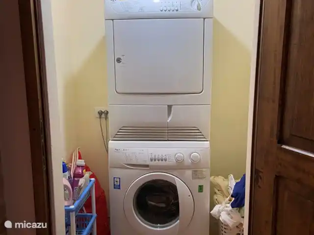 Casa dei Fiore/Montalcino/d’Orcia | Italie, Toscane, Buonconvento - maison mitoyenne Il y a un lave-linge et un sèche-linge.
