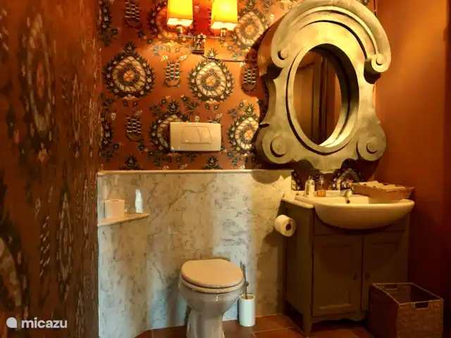 Casa dei Fiore/Montalcino/d’Orcia | Italie, Toscane, Buonconvento - maison mitoyenne Toilettes invités au rez-de-chaussée