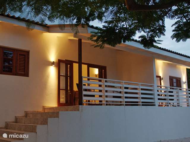 Vakantiehuis Curaçao, Curacao-Midden, Boca St. Michiel - bungalow Bungalow Bougainvillea