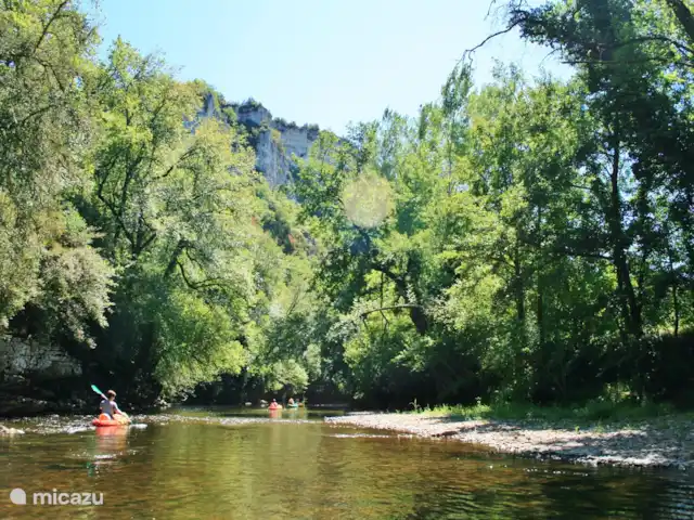 Location de Vacances France, Lot, Cézac, gîte / cottage - Réserve Naturelle de la Grange de Cezac Location de canoë kayak disponible sur le Célé, le Lot et l’Aveyron.