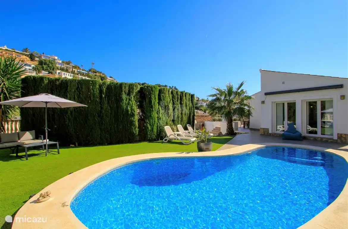 Piscine pour le refroidissement nécessaire
