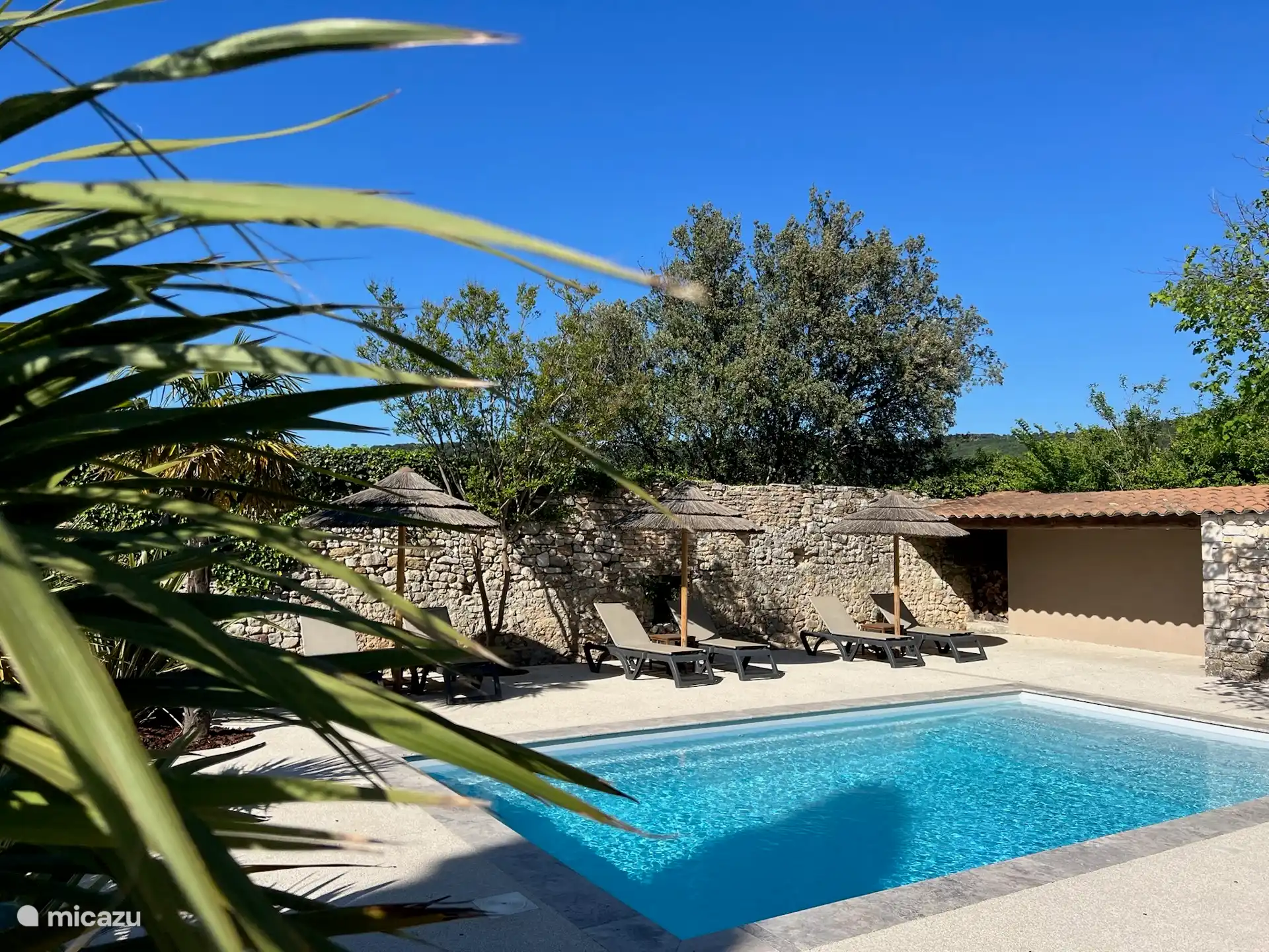 Heerlijk privé aan het zwembad