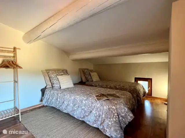 Casa Oliver en Francia, Gard, Cornillon - casa vacacional Dormitorio nº 4 = piso