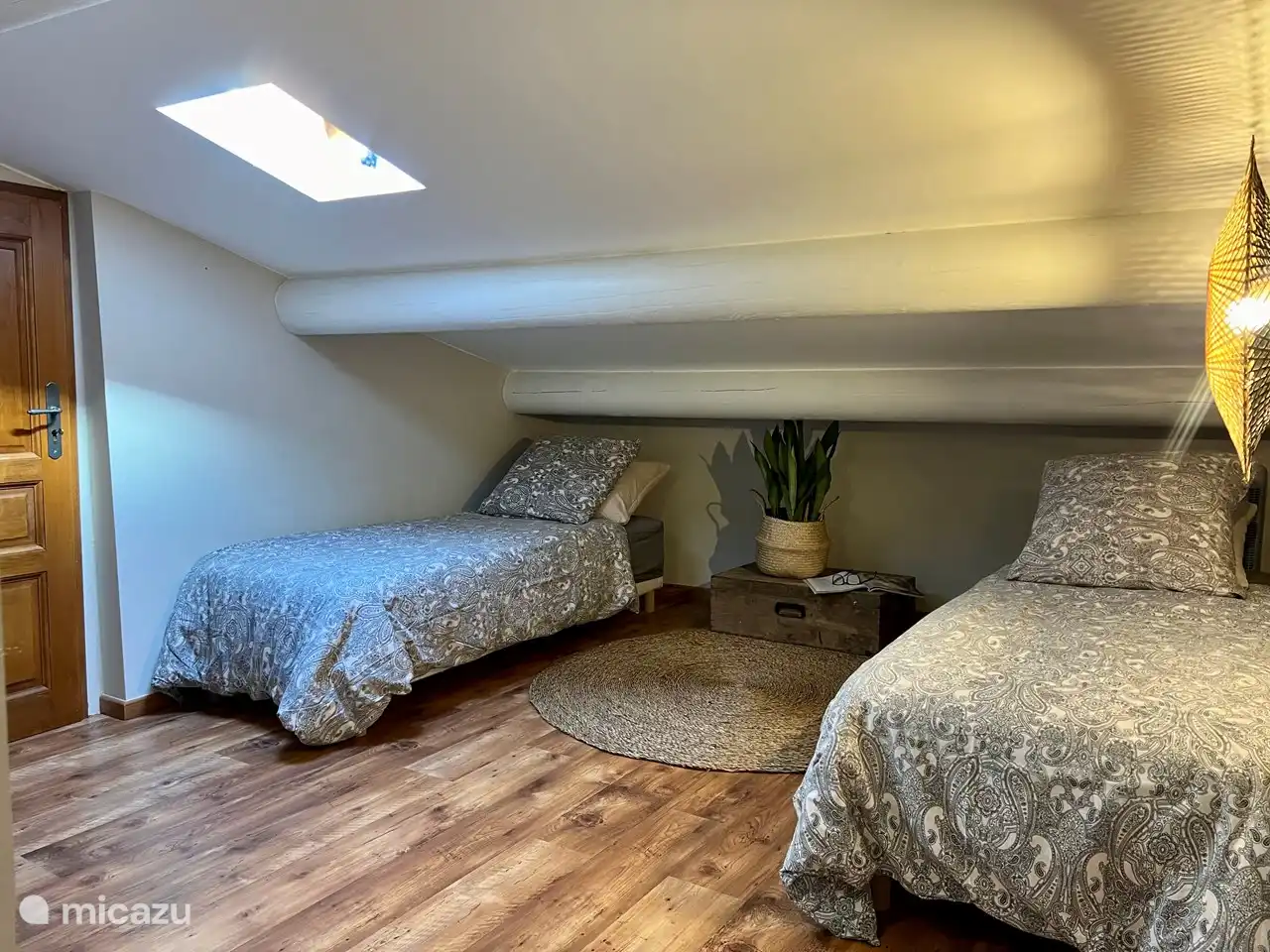 Dormitorio nº 6 = piso