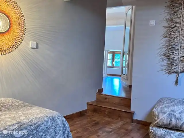 Casa Oliver en Francia, Gard, Cornillon - casa vacacional Dormitorio de entrada nº 6 = piso