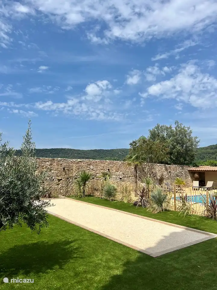Haus Oliver in Frankreich, Gard, Cornillon - Ferienhaus