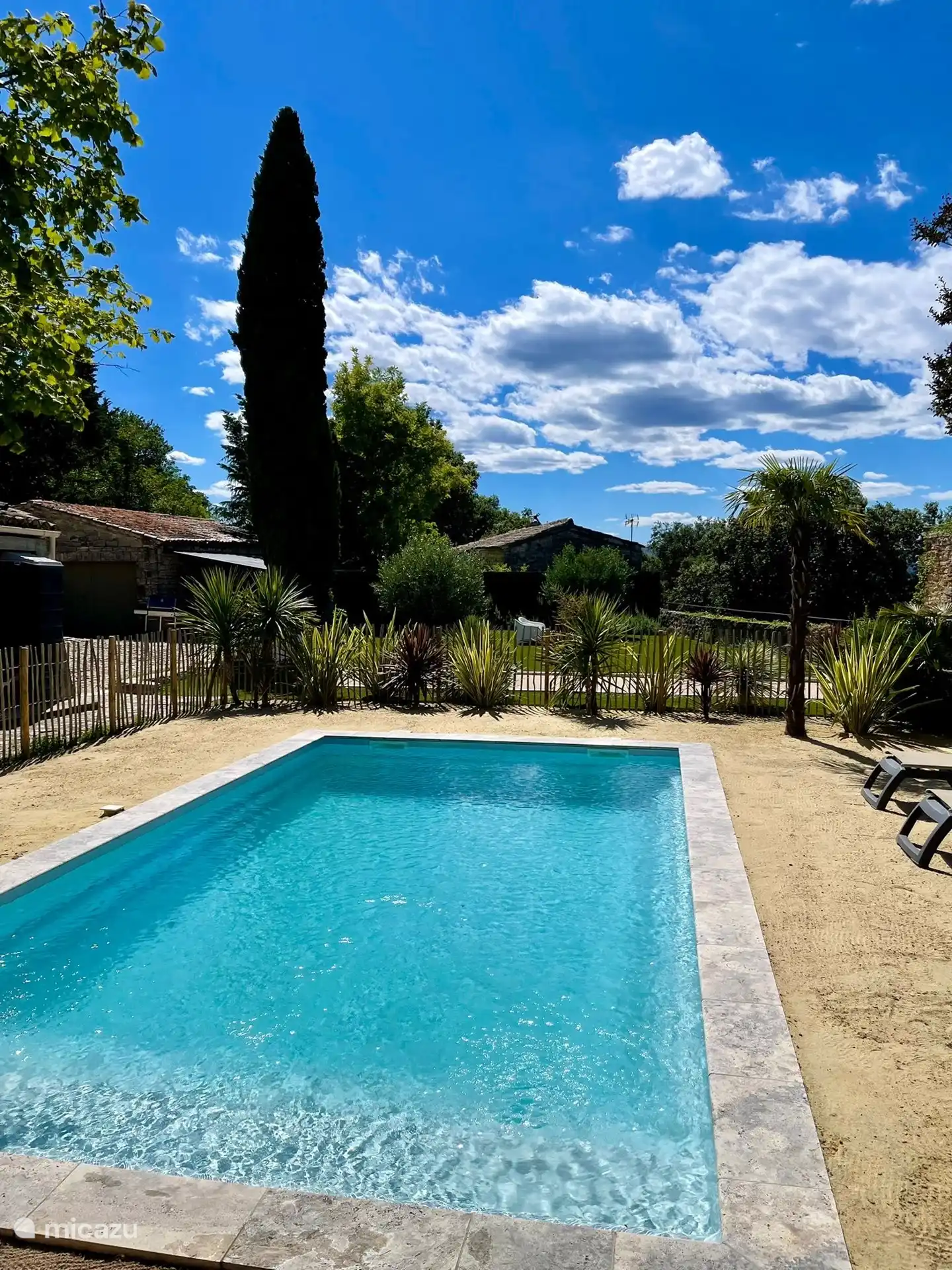 Gran piscina de sal 750x400