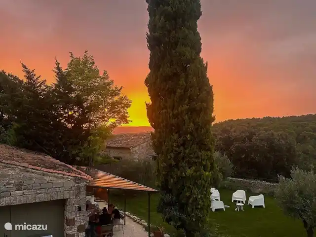 Casa Oliver en Francia, Gard, Cornillon - casa vacacional Puesta del sol