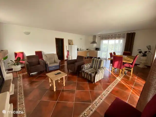 casa de rosas en Portugal, Coímbra, Carvalheira Grande-Graca - villa Sala de estar