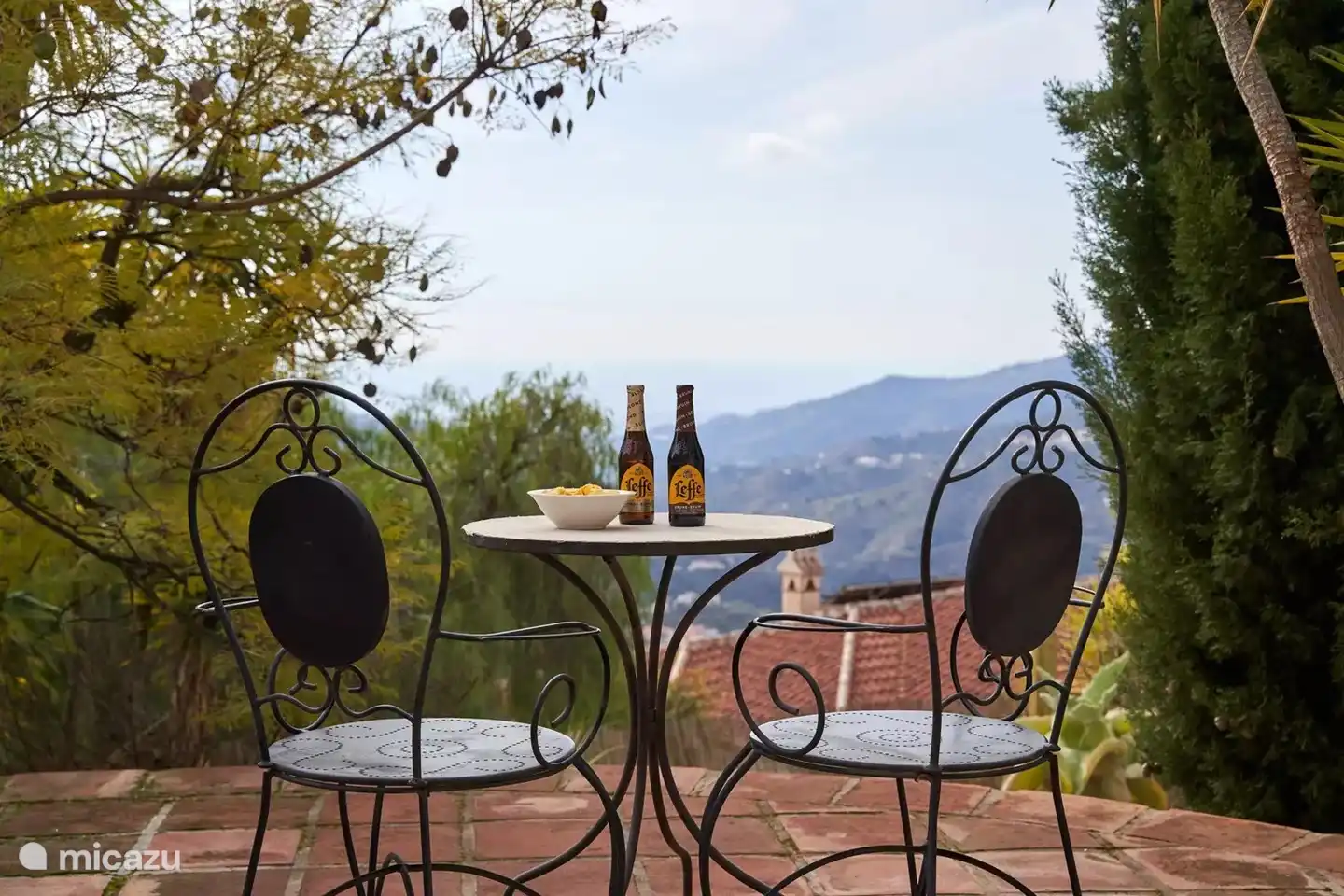 terrasse supérieure avec vue sur la mer