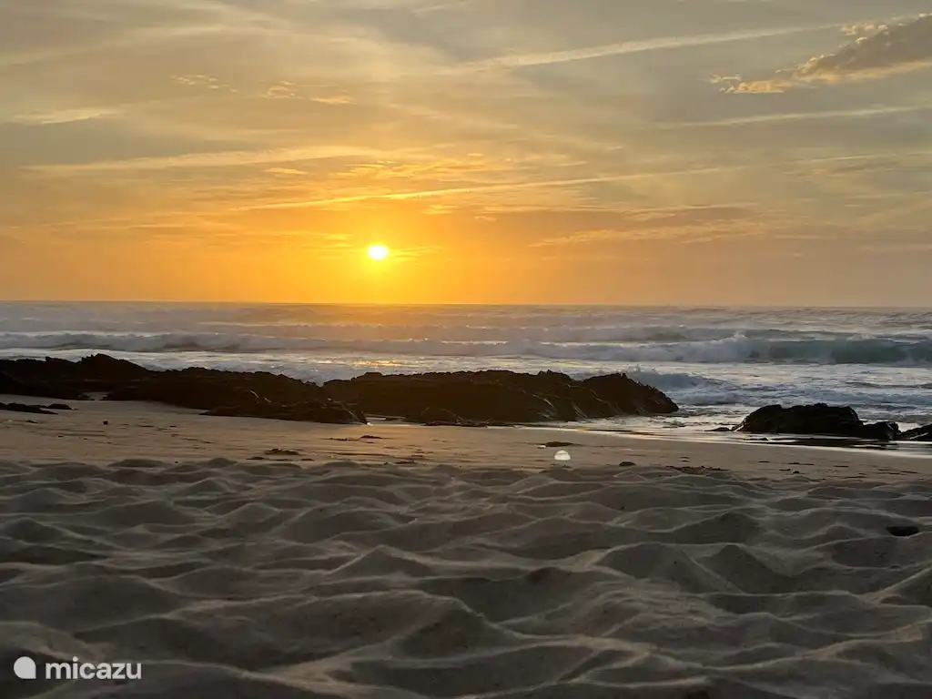 Viele schöne Strände in der Nähe und wunderschöne Sonnenuntergänge zum Bewundern.