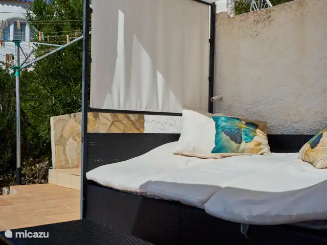 Casa Yavari en España, Costa Blanca, Pedreguer  - villa Relájese en la piscina con vista al mar