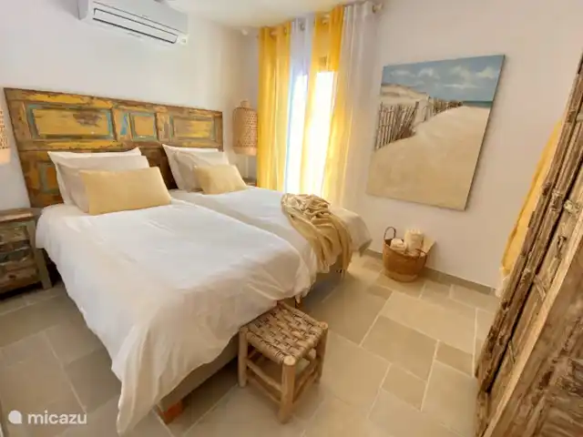 Villa de luxe sur la plage Moraira El Portet | Espagne, Costa Blanca, Moraira - villa Chambre au premier étage avec balcon privé et salle de bain privée