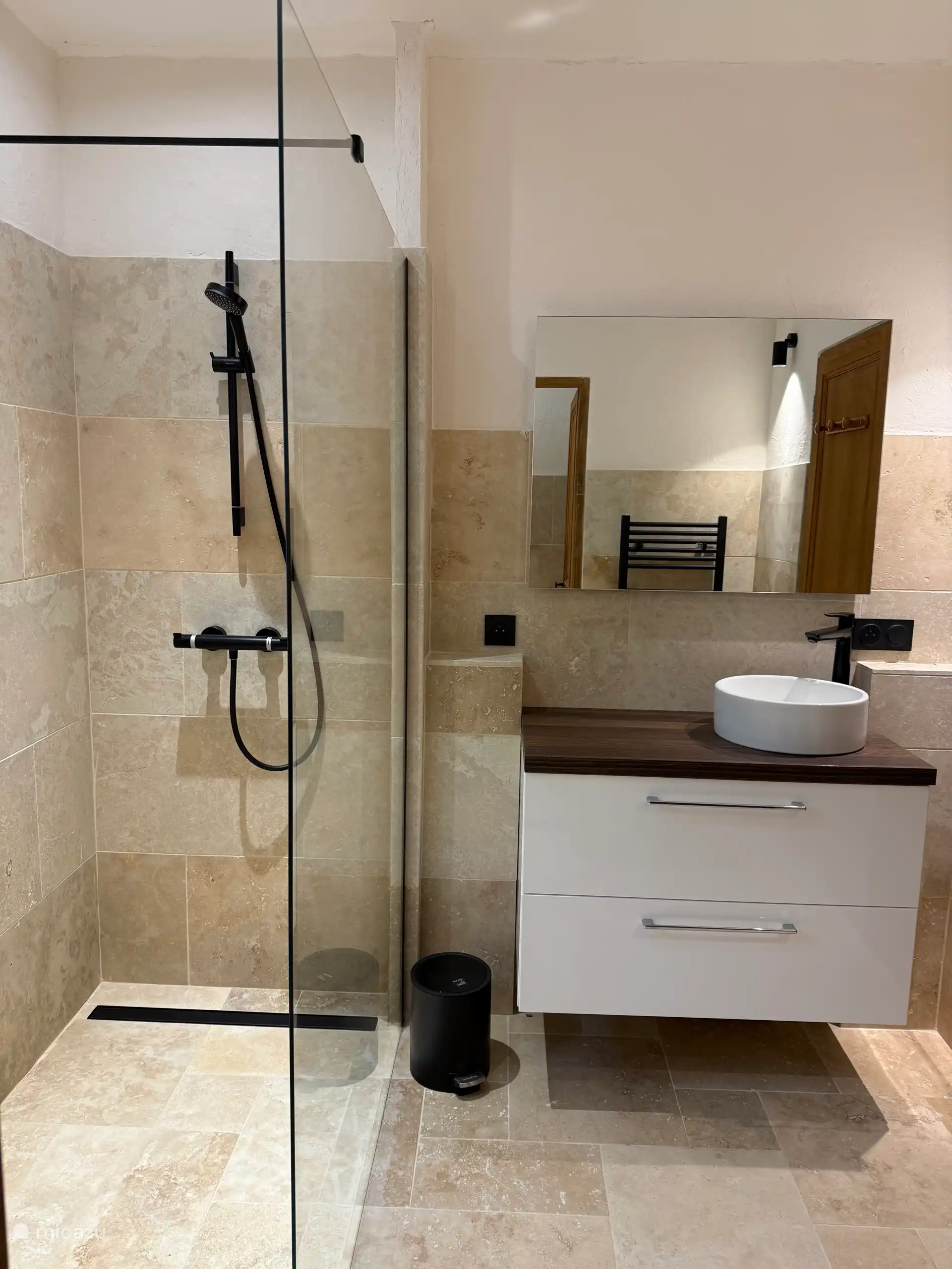 Badezimmer 2 (Studio)