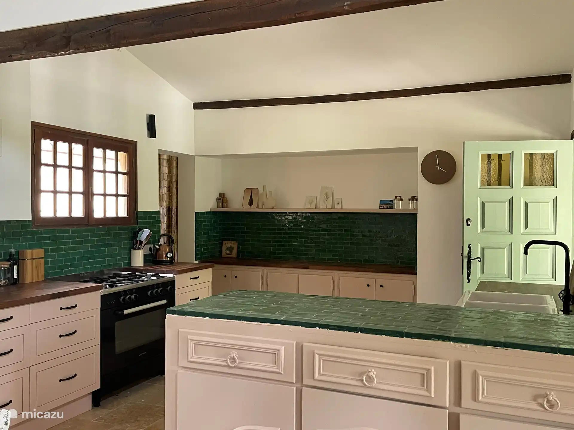 Küche vom Wohnzimmer