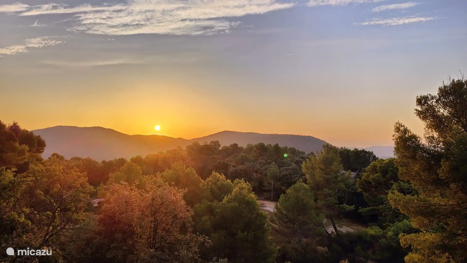 Blick von der Terrasse - untergehende Sonne