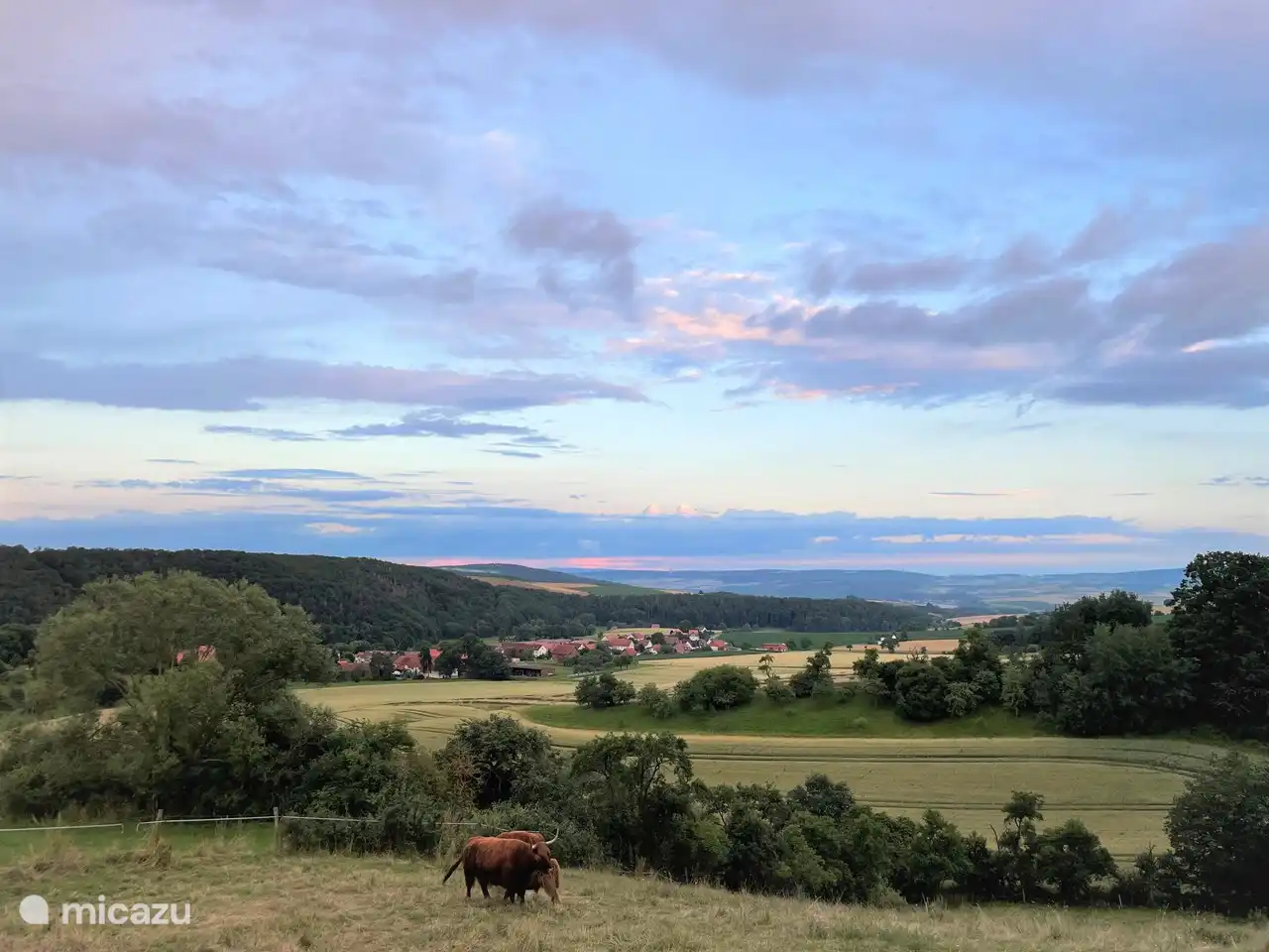 Böhne con vistas al sur del Edertal y al Kellerwald