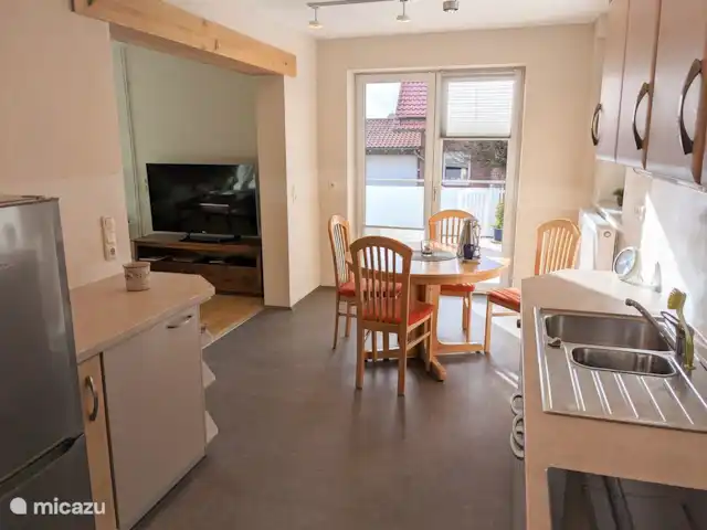 Maison Landlust - beaucoup d'espace | Allemagne, Sauerland, Waldeck am Edersee - maison de vacances Cuisine, coin repas et accès à la terrasse