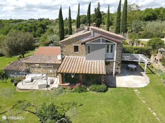 Maison du sud de la Toscane avec piscine privée | Italie, Toscane, Rigomagno - villa