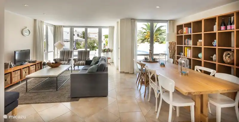 From the house you have a nice view of the beautiful garden.