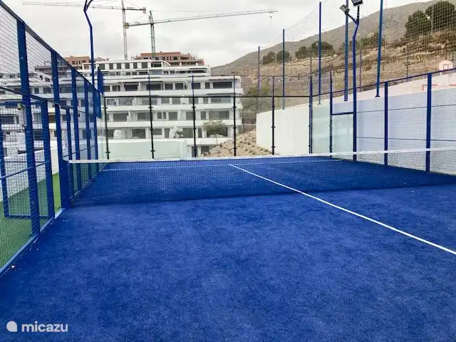 Los dos amigos en España, Costa Blanca, Finestrat - apartamento para los amantes del pádel...