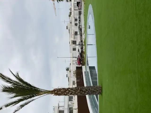 también una piscina para los más pequeños