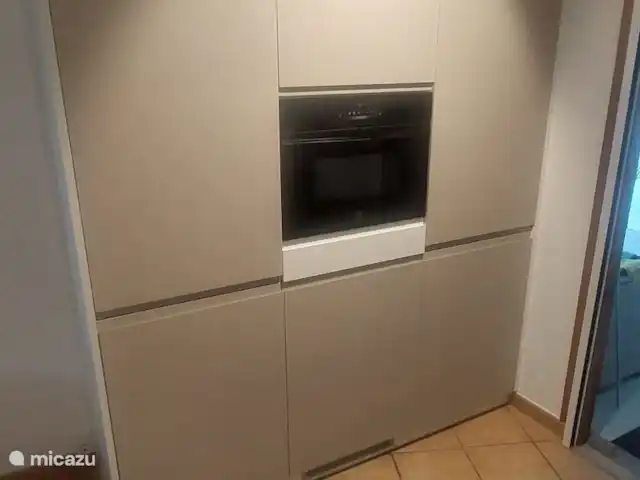 casa vacacional en España, Costa Blanca, Benissa – Casa Lorenzo - Cala Advocat Cocina a estrenar, con microondas, horno, lavavajillas y nevera con congelador grande