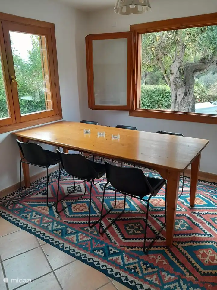 Also from the kitchen a view of the sea and plenty of privacy.