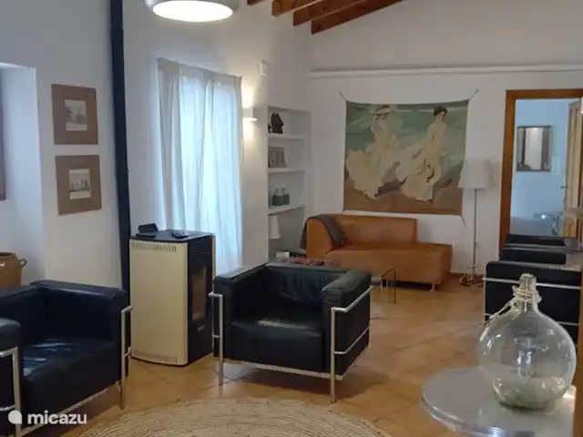casa vacacional en España, Costa Blanca, Benissa – Casa Lorenzo - Cala Advocat Los cuatro sillones de Le Corbusier, optima forma.