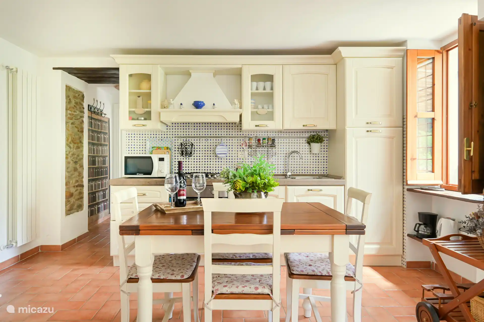 Detalle de la cocina. Todos los electrodomésticos nuevos