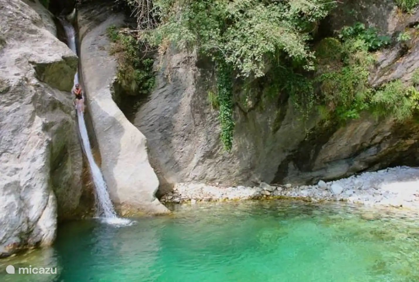 Piscina secreta en Malbacco, a 6 km de la casa.
