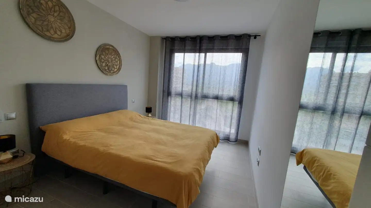 Chambre avec placard et vue fantastique