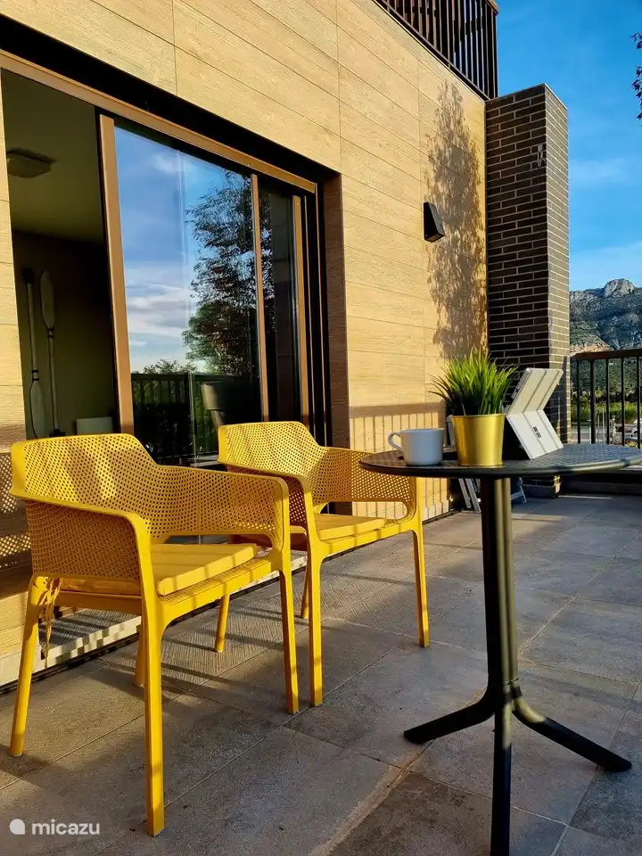 Vous souhaitez mettre à jour vos e-mails en plein air ? C'est super ici ! Portée Wifi également à l'extérieur