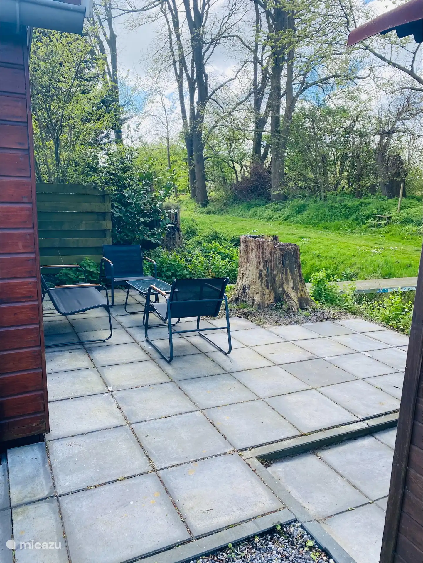 zitgedeelte buiten terras