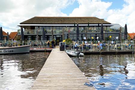 Restaurants on the water at Grou
